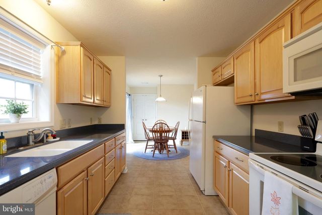 142 G ALMA MATER CT, State College, PA 16803