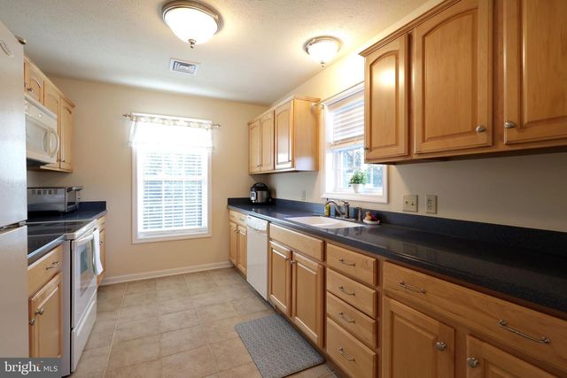 142 G ALMA MATER CT, State College, PA 16803