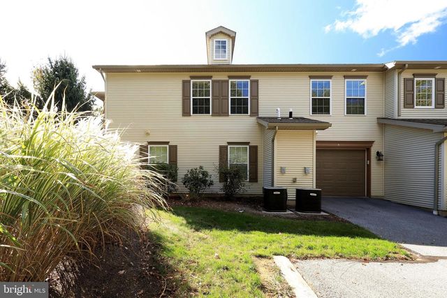 142 G ALMA MATER CT, State College, PA 16803