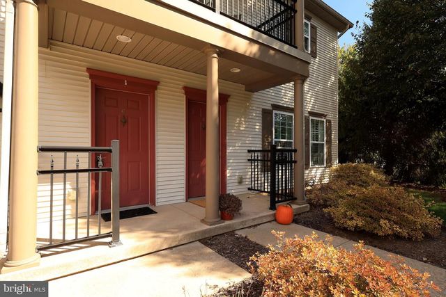 142 G ALMA MATER CT, State College, PA 16803