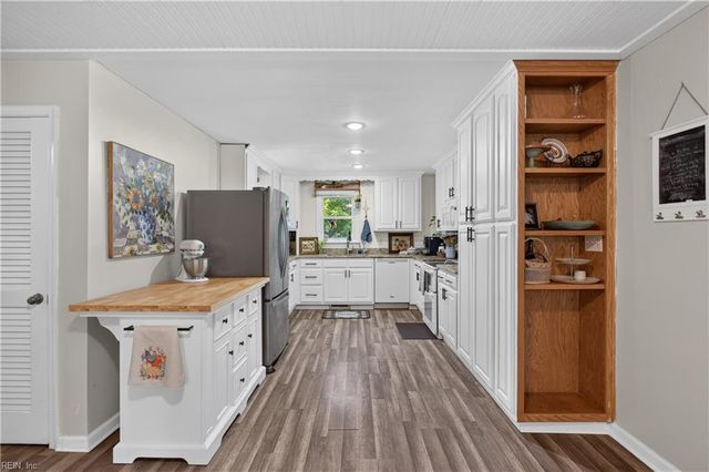 2448 Johnstown RD, Chesapeake, VA 23322