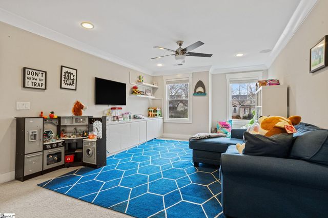 105 Inn Circle, Fountain Inn, SC 29644