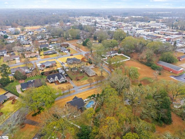 105 Inn Circle, Fountain Inn, SC 29644