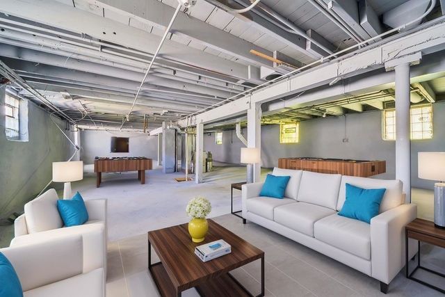 14631 Vincennes Road, Harvey, IL 60426