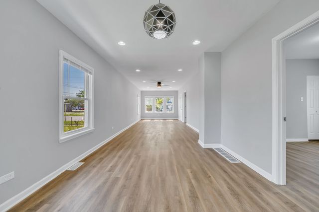 14631 Vincennes Road, Harvey, IL 60426