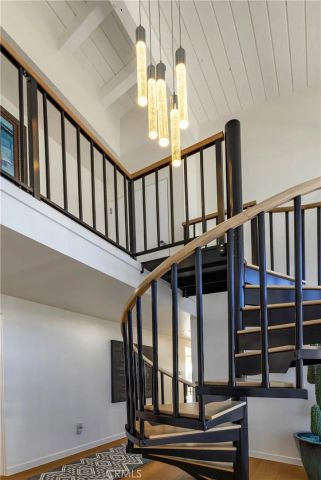 10 66th Place, Long Beach, CA 90803