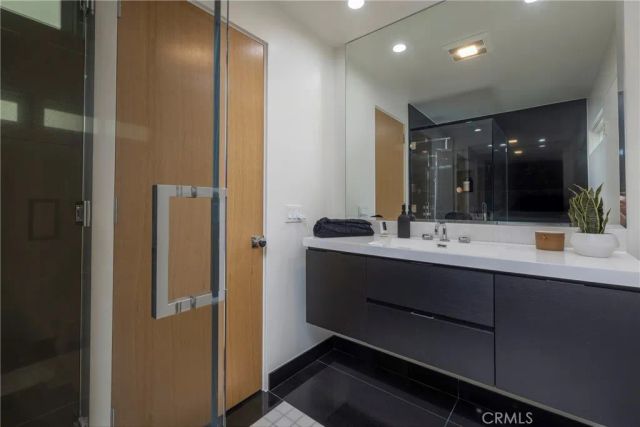 10 66th Place, Long Beach, CA 90803