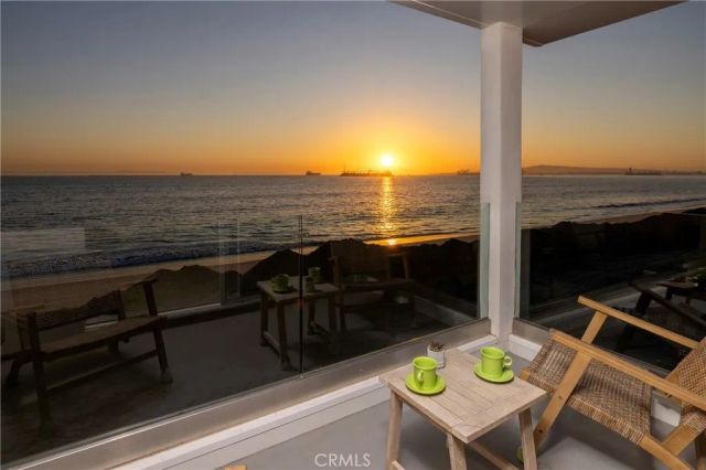 10 66th Place, Long Beach, CA 90803