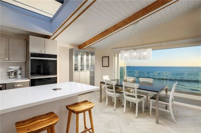 10 66th Place, Long Beach, CA 90803