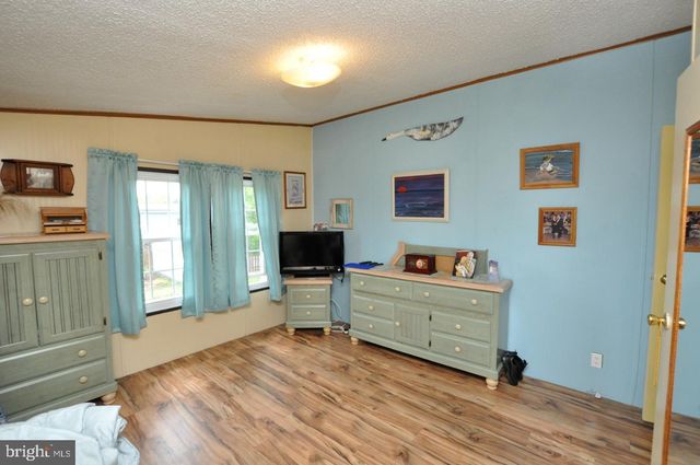 872 WOODCHUCK DR, Mount Laurel, NJ 08054