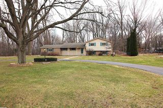 494 Lesdale Drive, Troy, MI 48085