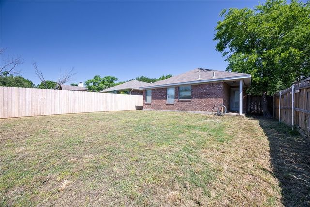 1014 Savage Drive, Denton, TX 76207
