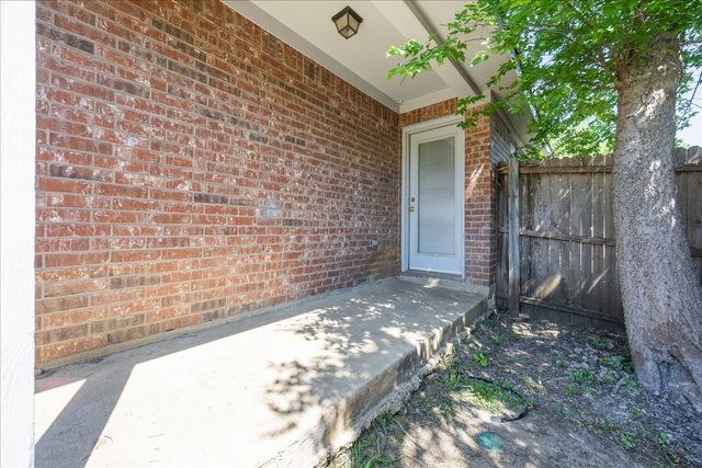 1014 Savage Drive, Denton, TX 76207