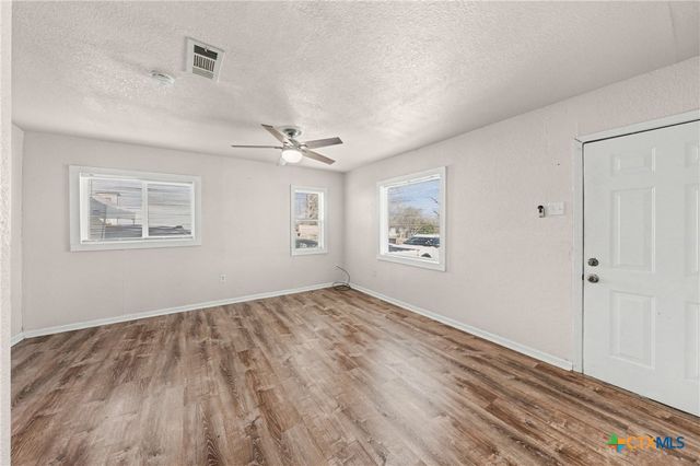 906 S 2nd Street, Temple, TX 76504