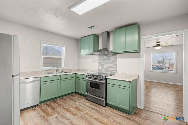 906 S 2nd Street, Temple, TX 76504