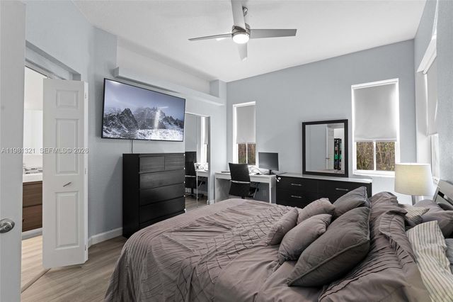 625 Bald Cypress Rd 625, Weston, FL 33327