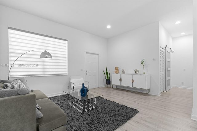 625 Bald Cypress Rd 625, Weston, FL 33327