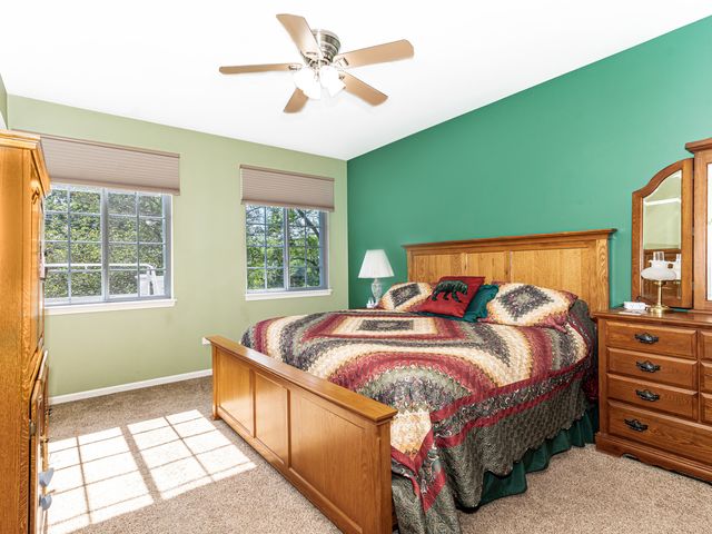931 Winners Cup Court, Naperville, IL 60565