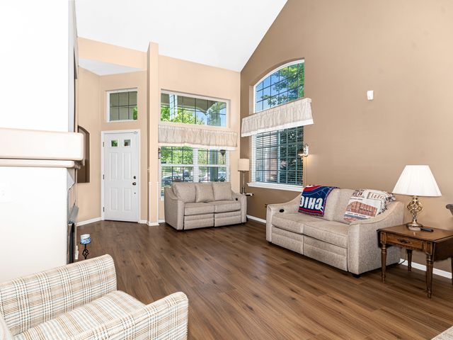 931 Winners Cup Court, Naperville, IL 60565