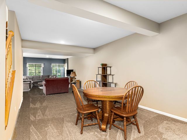 931 Winners Cup Court, Naperville, IL 60565