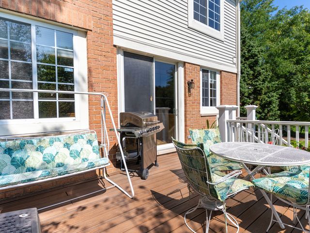 931 Winners Cup Court, Naperville, IL 60565
