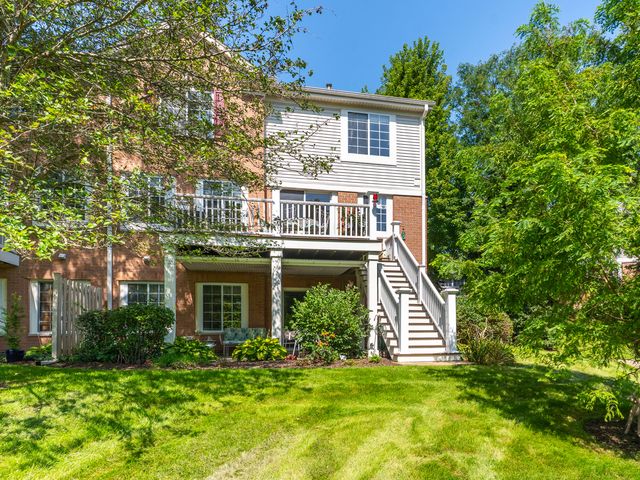 931 Winners Cup Court, Naperville, IL 60565