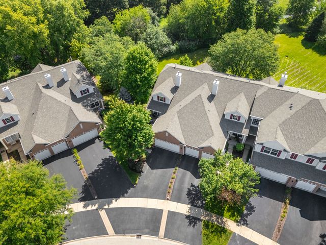 931 Winners Cup Court, Naperville, IL 60565