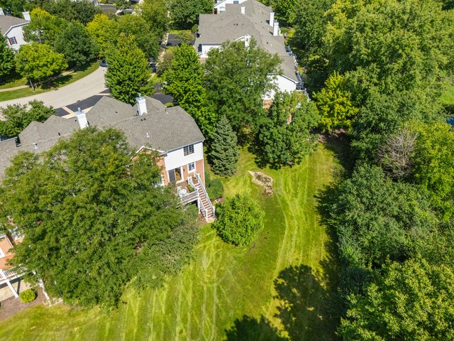 931 Winners Cup Court, Naperville, IL 60565