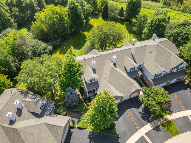 931 Winners Cup Court, Naperville, IL 60565
