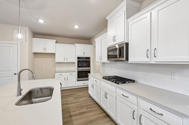 233 Jasmine Way, La Vergne, TN 37086