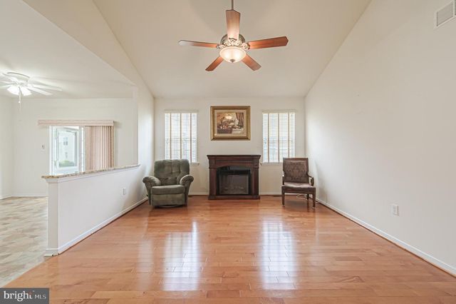 607 HIDDEN OAKS DR, Woodbury, NJ 08096