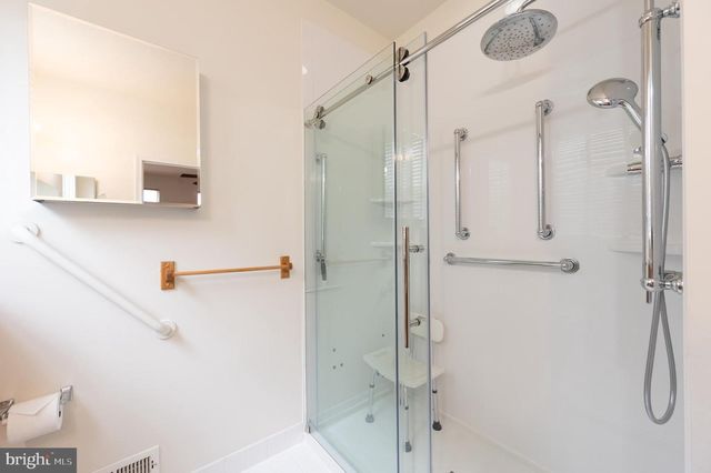 607 HIDDEN OAKS DR, Woodbury, NJ 08096