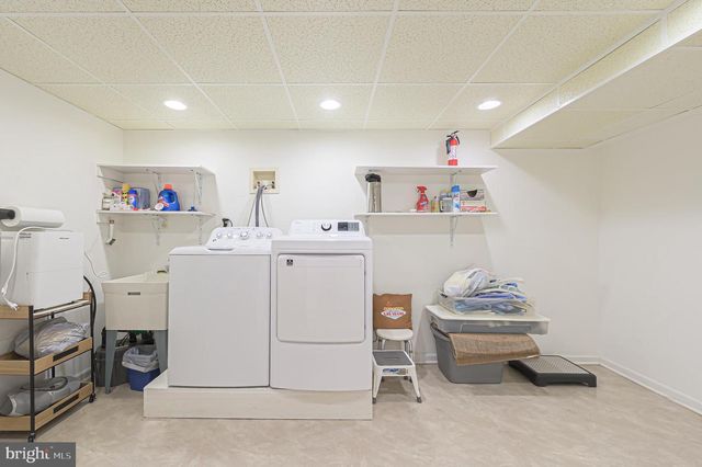 607 HIDDEN OAKS DR, Woodbury, NJ 08096