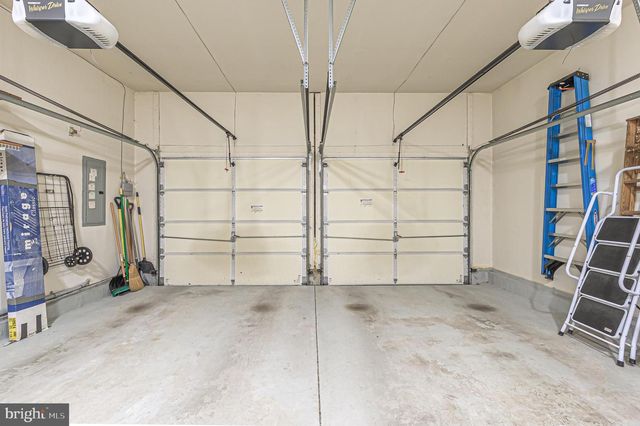 607 HIDDEN OAKS DR, Woodbury, NJ 08096