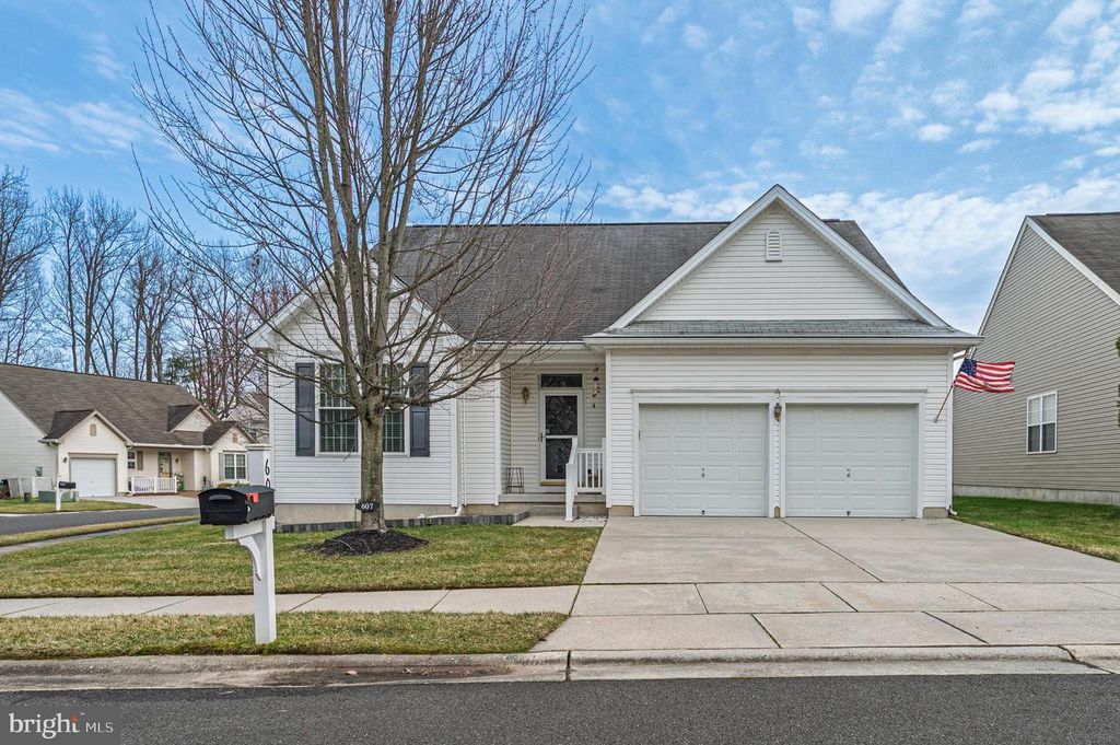 607 HIDDEN OAKS DR, Woodbury, NJ 08096