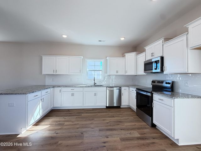 765 Aria Lane, Hubert, NC 28539