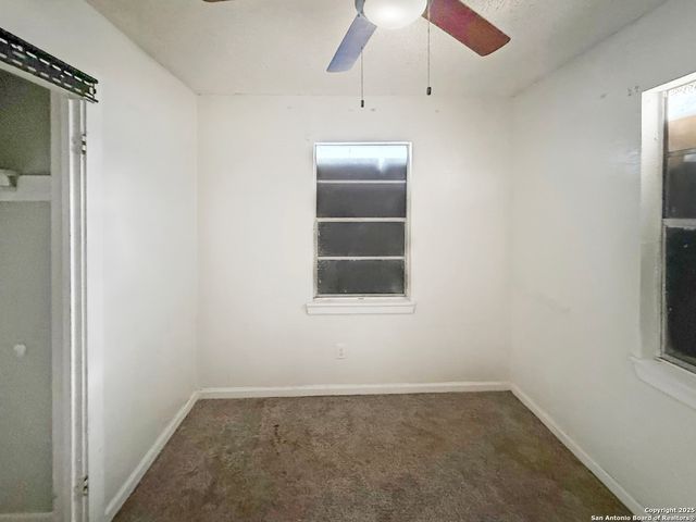 142 Eross, San Antonio, TX 78202