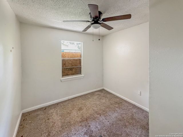 142 Eross, San Antonio, TX 78202