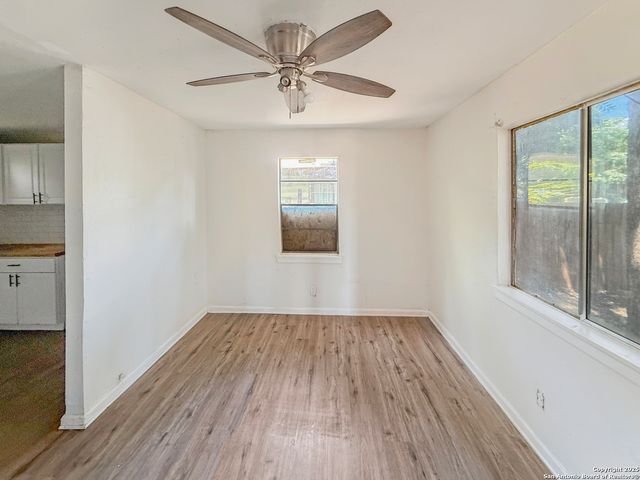 142 Eross, San Antonio, TX 78202
