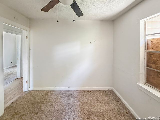 142 Eross, San Antonio, TX 78202