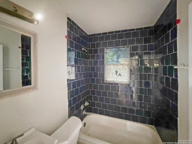 142 Eross, San Antonio, TX 78202