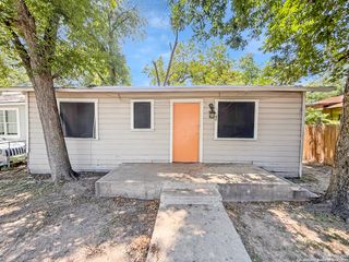 142 Eross, San Antonio, TX 78202