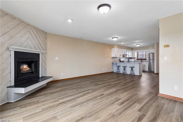 2100 E Ocean View Ave Apt 20, Norfolk, VA 23518