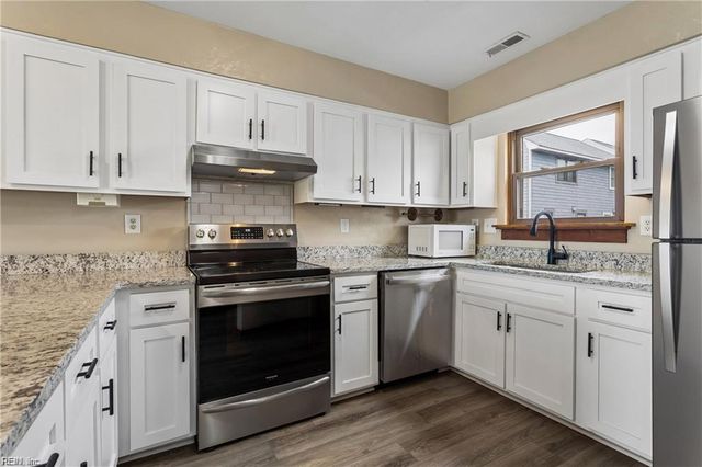 2100 E Ocean View Ave Apt 20, Norfolk, VA 23518