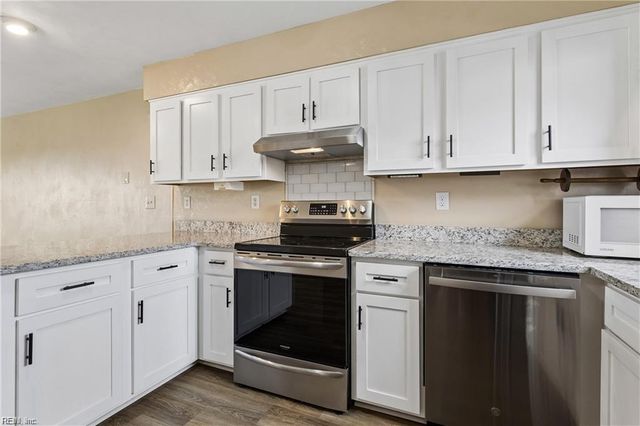 2100 E Ocean View Ave Apt 20, Norfolk, VA 23518