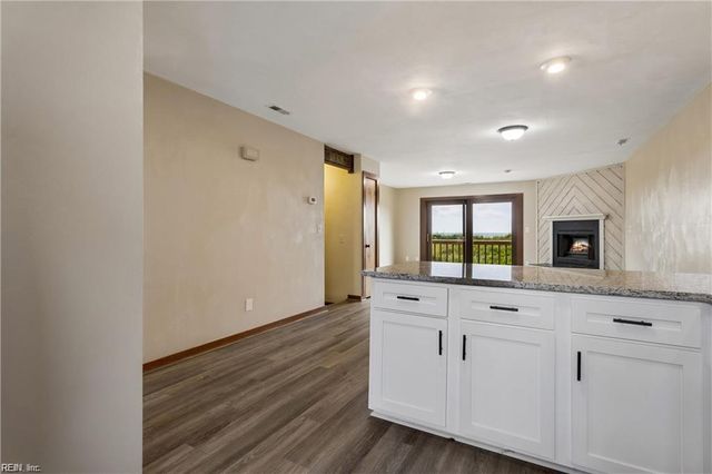 2100 E Ocean View Ave Apt 20, Norfolk, VA 23518