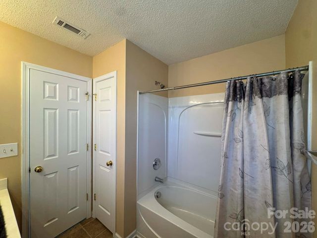 16875 Greenlawn Hills Court, Charlotte, NC 28213