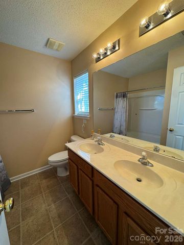 16875 Greenlawn Hills Court, Charlotte, NC 28213