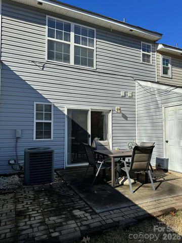 16875 Greenlawn Hills Court, Charlotte, NC 28213