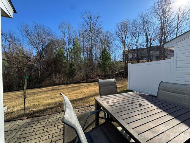 16875 Greenlawn Hills Court, Charlotte, NC 28213